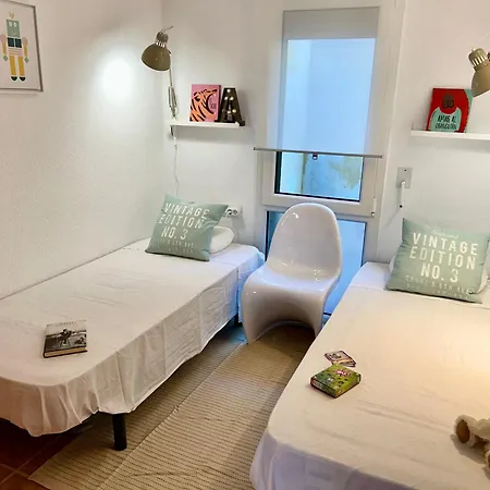 Apartment Reformat, Wi Fi, Parking, Piscina, Ac *